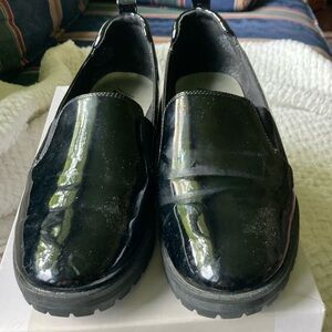 AK SPORT slip on soft black patent loafers
Worn a couple of times. Size 8